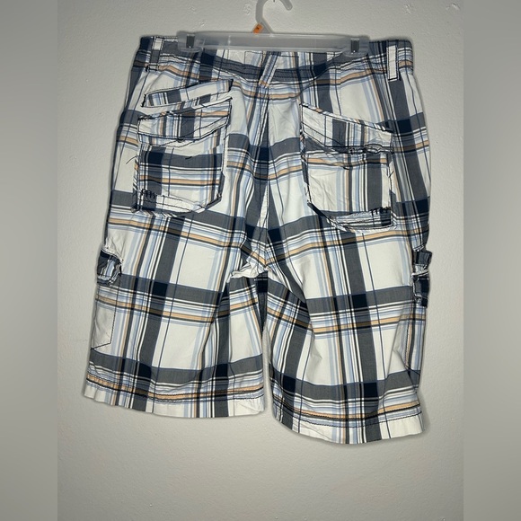 NWOT BKE Bellaire Athletic Fit Plaid Cargo Shorts Men’s 34x23 - Picture 3 of 15